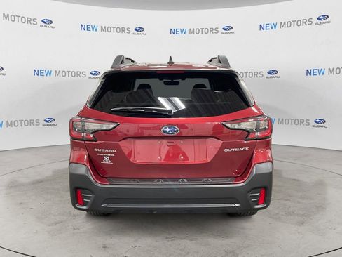 Used 2022 Subaru Outback Premium image 4