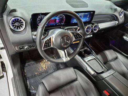 Used 2026 Mercedes-Benz GLB 250 image 10