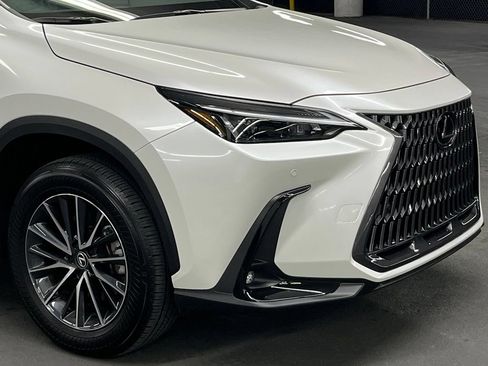 Used 2025 Lexus NX 250 FWD w/ Premium Package image 41