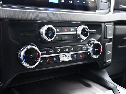 New 2026 Ford F250 Platinum image 28