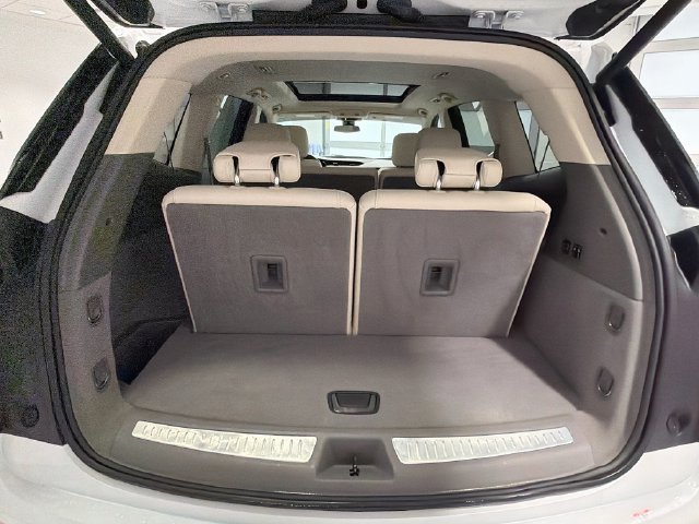 Used 2024 Cadillac XT6 Premium Luxury AWD/4WD image 23