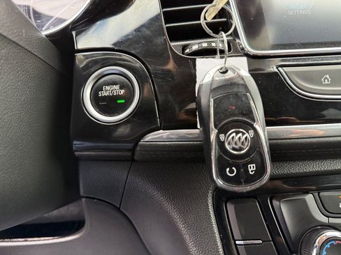 Used 2020 Buick Encore Preferred image 29