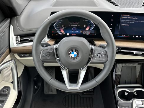 New 2026 BMW X1 xDrive28i w/ Technology Package AWD/4WD image 18