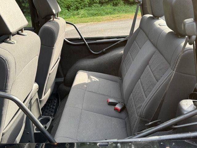 Used 2010 Jeep Wrangler Sport AWD/4WD image 38