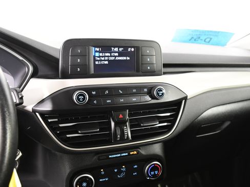 Used 2022 Ford Escape S AWD/4WD image 25