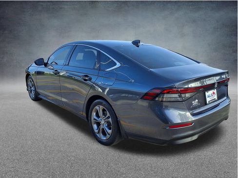 Used 2024 Honda Accord EX image 11