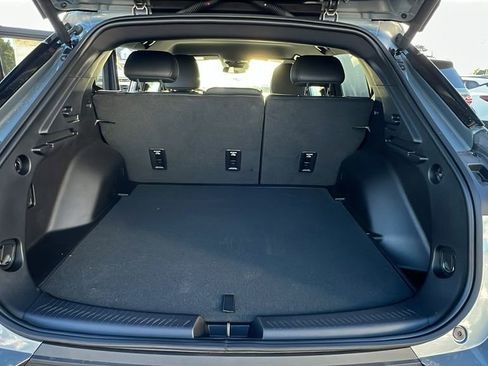 New 2026 Chevrolet Equinox EV LT image 9