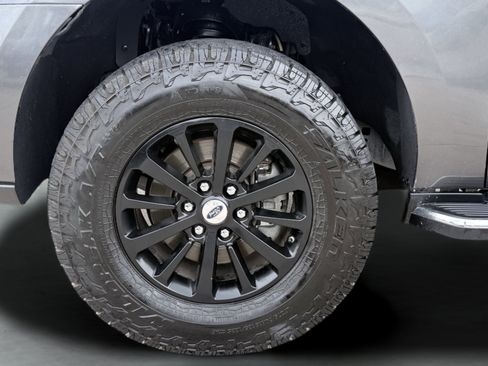 Used 2018 Ford Expedition Max XLT w/ Equipment Group 202A RWD image 19