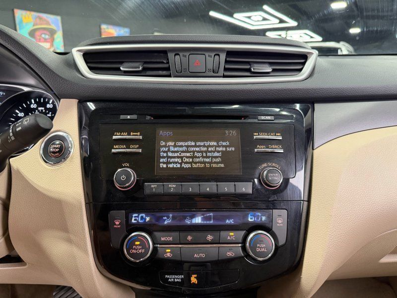 Used 2014 Nissan Rogue SV AWD/4WD image 14