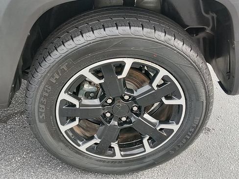 Used 2023 Jeep Renegade Trailhawk AWD/4WD image 16