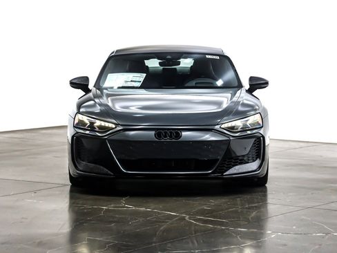 New 2026 Audi RS e-tron GT performance image 2