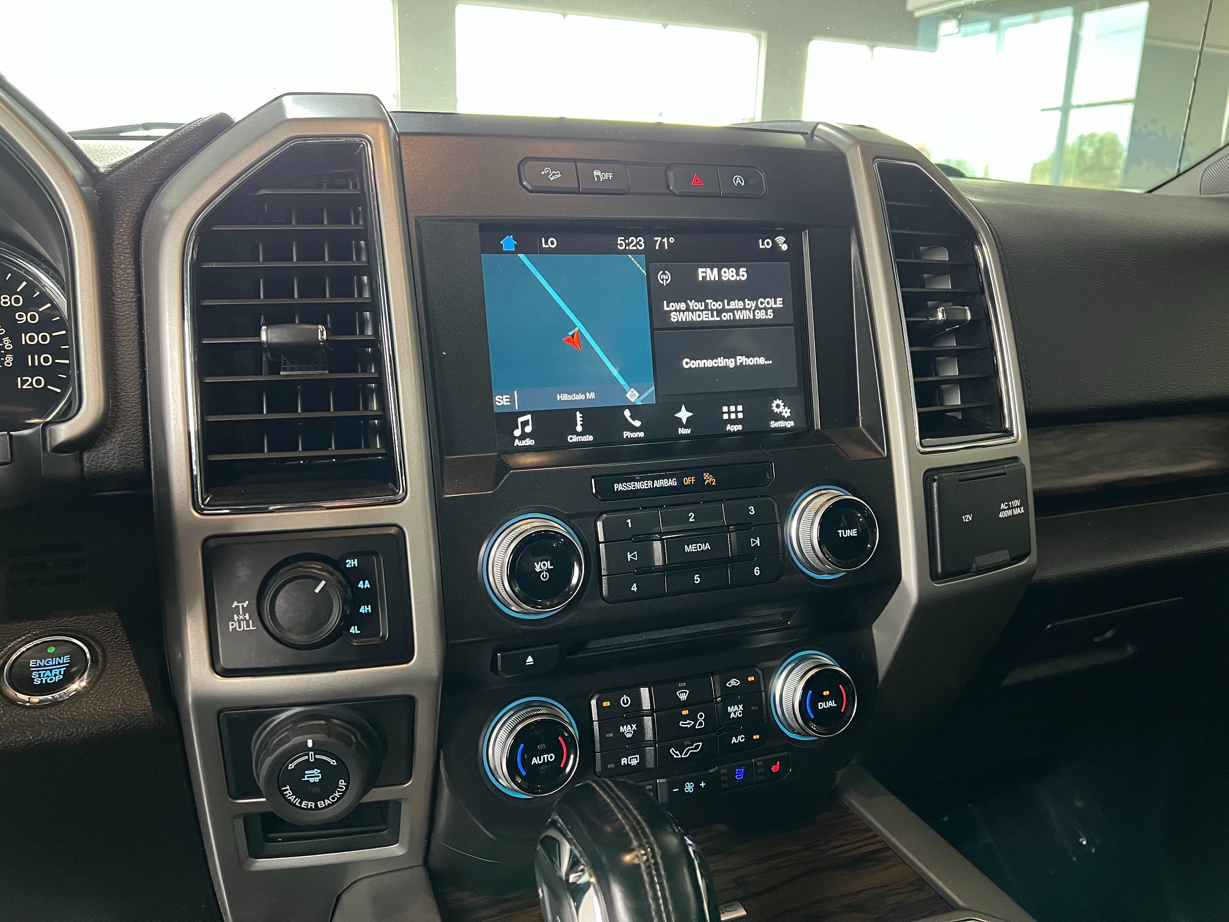 Used 2018 Ford F150 Lariat w/ Equipment Group 502A Luxury AWD/4WD image 14