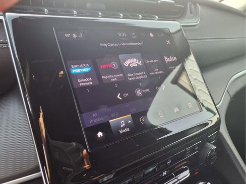 New 2026 Jeep Grand Cherokee Laredo image 7