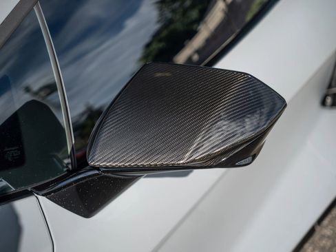 Used 2024 Lamborghini Revuelto AWD/4WD image 33