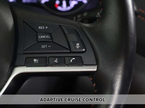Used 2023 Nissan Sentra SR w/ SR Premium Package FWD image 5