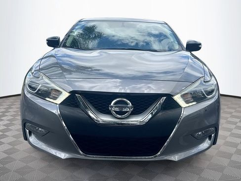 Used 2018 Nissan Maxima SR image 2