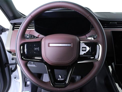 New 2025 Land Rover Range Rover Sport Dynamic SE AWD/4WD image 17