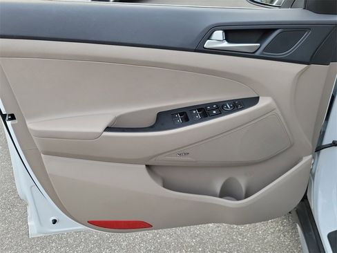 Used 2020 Hyundai Tucson Ultimate w/ Cargo Package image 19