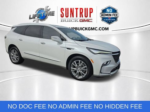 Used 2023 Buick Enclave Premium w/ Experience Buick Package FWD image 8