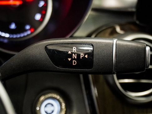 Used 2019 Mercedes-Benz C 300 4MATIC Sedan image 19