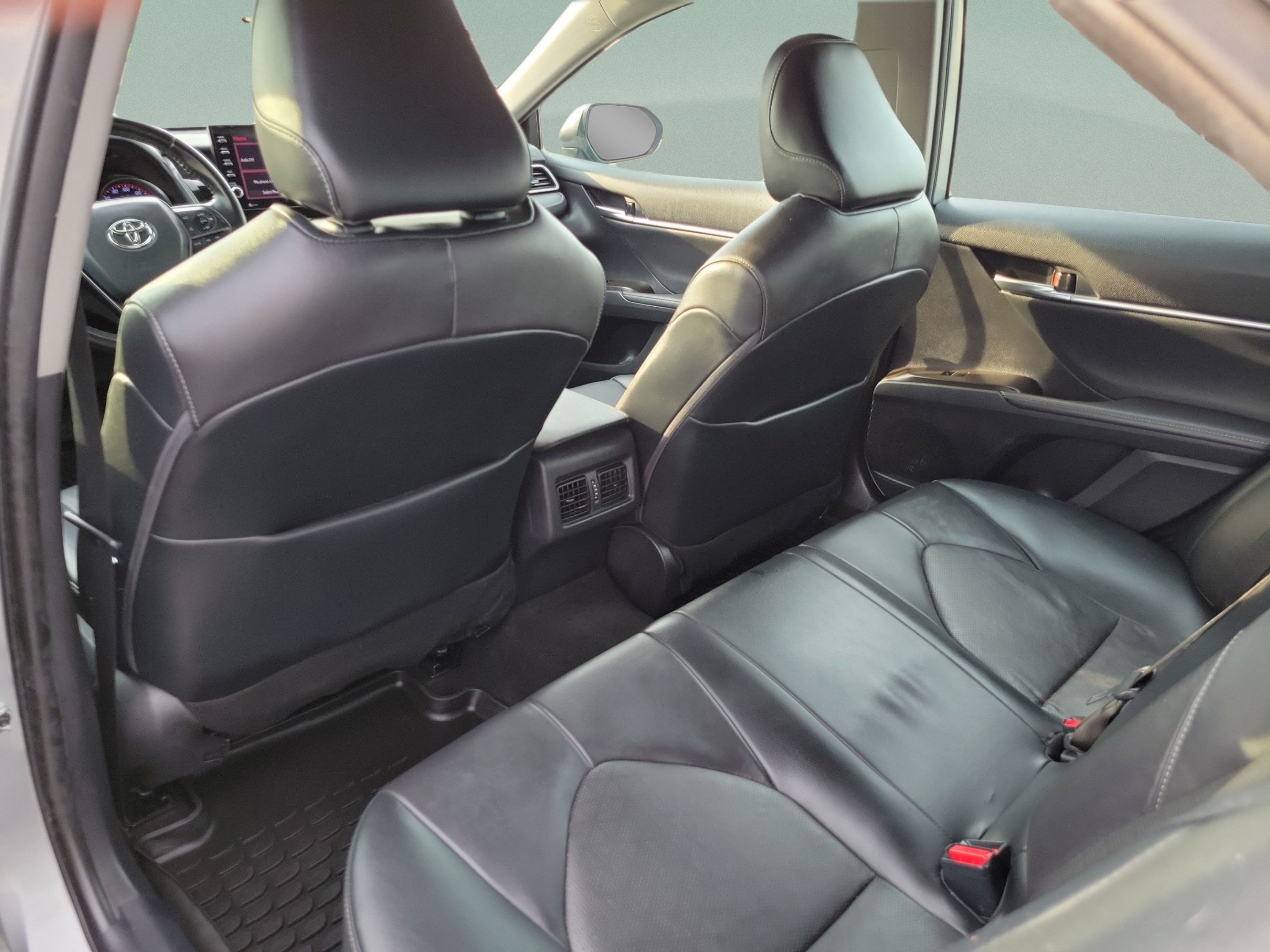 Used 2021 Toyota Camry XSE w/ Navigation Package FWD image 9