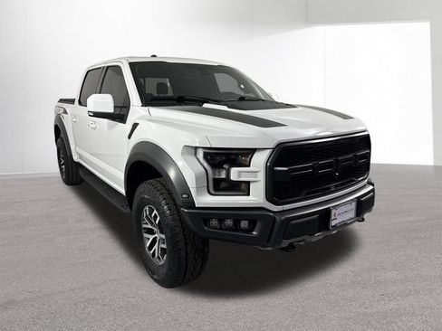 Used 2018 Ford F150 Raptor w/ Equipment Group 802A Luxury AWD/4WD image 3