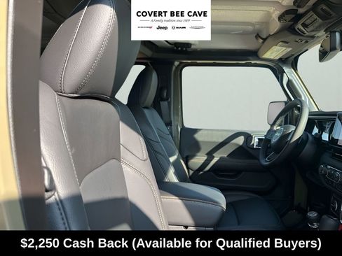 New 2025 Jeep Gladiator Sport image 16