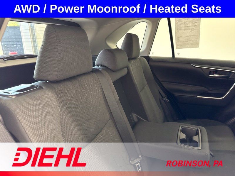 Used 2021 Toyota RAV4 XLE w/ Convenience Package AWD/4WD image 11