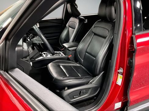 Used 2020 Ford Explorer XLT w/ Equipment Group 202A AWD/4WD image 20