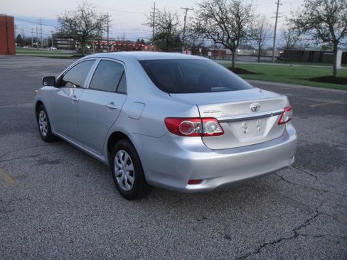 Used 2012 Toyota Corolla L image 6