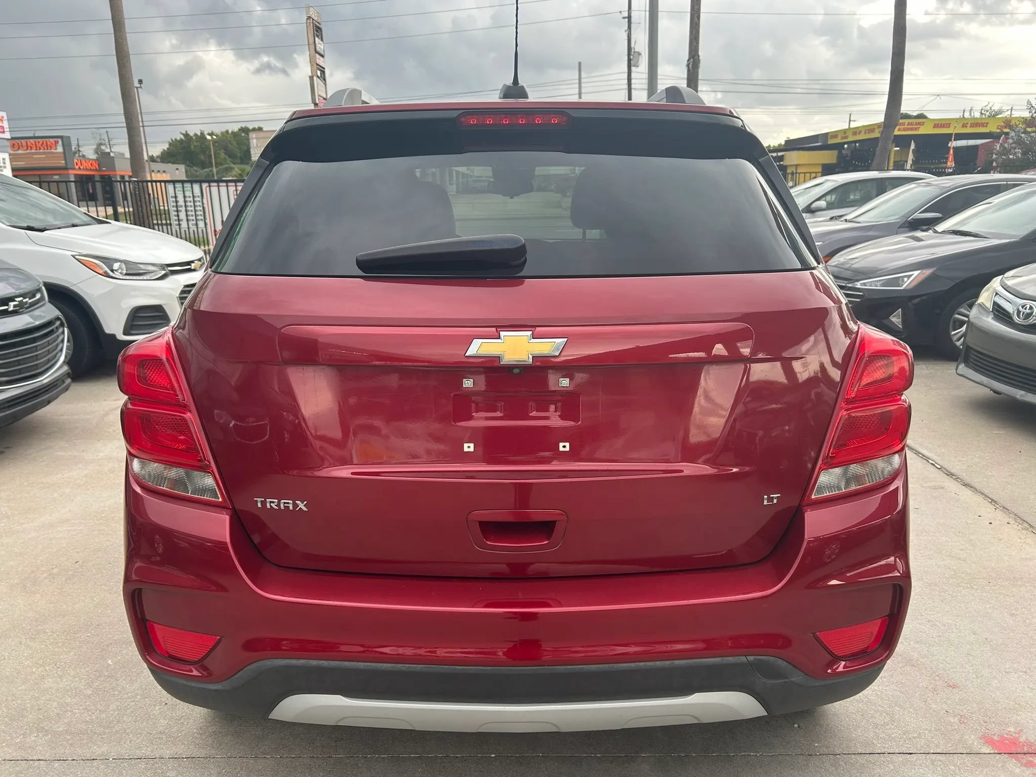 Used 2018 Chevrolet Trax LT w/ LT Convenience Package FWD image 4