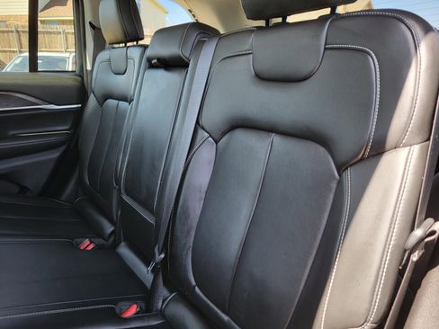 Used 2022 Jeep Grand Cherokee Limited w/ Trailer Tow Prep Group (B) image 14