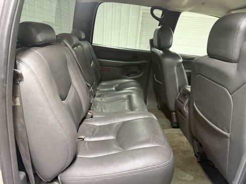 Used 2004 Chevrolet Silverado 2500 LT w/ Skid Plate Package AWD/4WD image 28