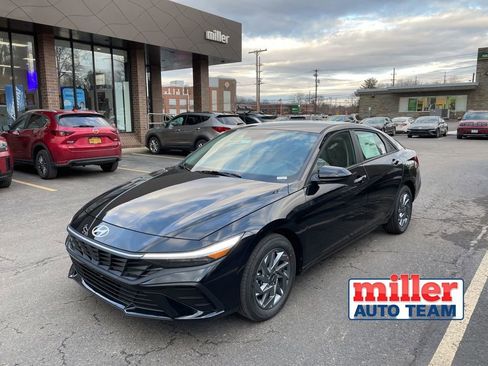 New 2026 Hyundai Elantra Blue image 1