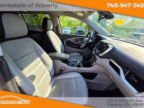 Used 2023 GMC Terrain SLT FWD image 28