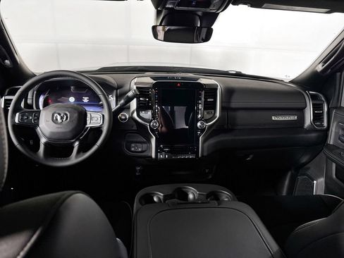 New 2026 RAM 2500 Laramie AWD/4WD image 12