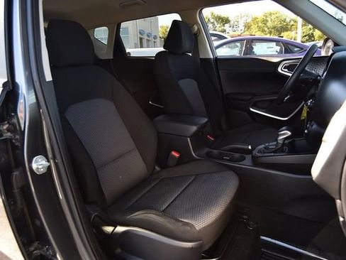 Used 2023 Kia Soul LX w/ Option Group 015 image 19