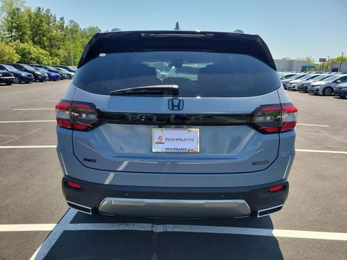 New 2026 Honda Pilot Touring image 15