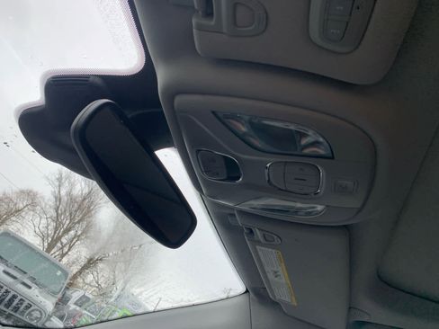 Used 2022 Jeep Compass Latitude w/ Sun and Sound Group image 26