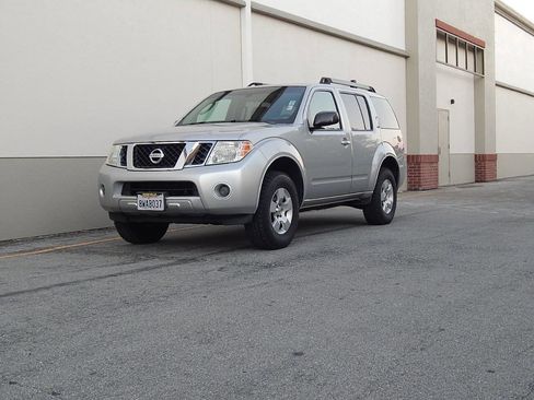 Used 2008 Nissan Pathfinder S image 7