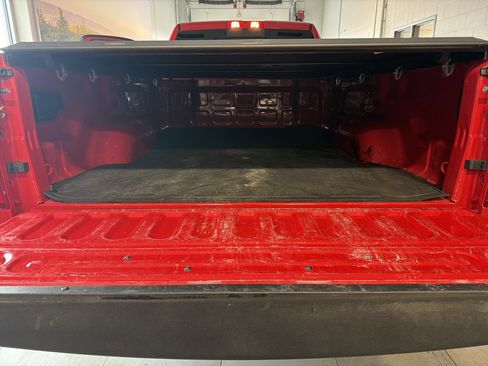 Used 2024 RAM 3500 Tradesman w/ Chrome Appearance Group image 8