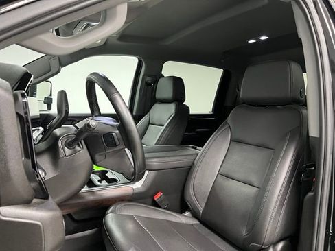 Used 2024 GMC Sierra 3500 SLT w/ SLT Convenience Package image 22