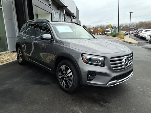 New 2026 Mercedes-Benz GLB 250 4MATIC image 8