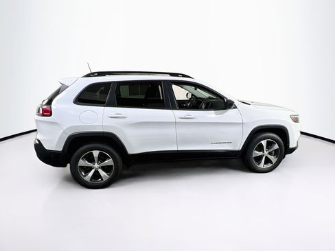 Used 2022 Jeep Cherokee Limited image 4