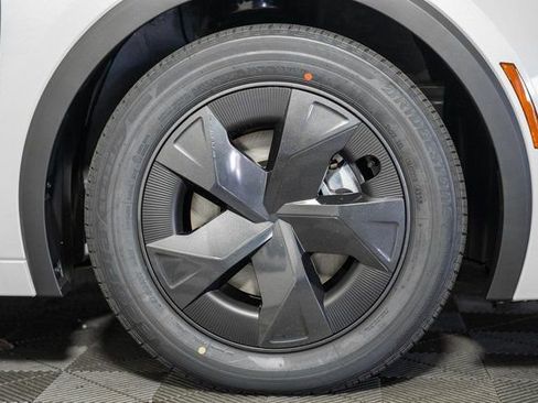 New 2026 Toyota Prius Plug-In Hybrid FWD image 17