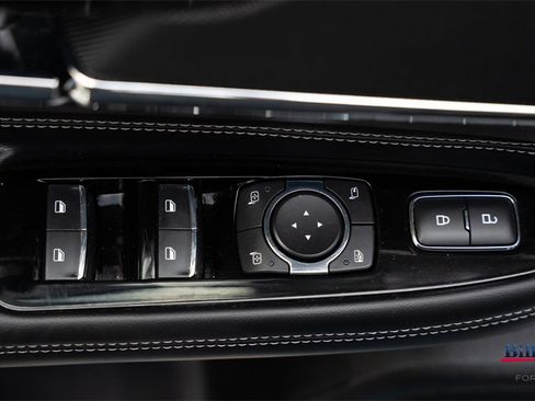 Used 2022 Lincoln Corsair Reserve w/ Equipment Group 201A image 13