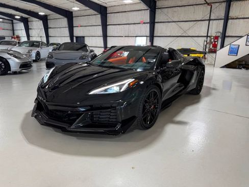 Used 2025 Chevrolet Corvette Z06 w/ Z07 Performance Package RWD image 80