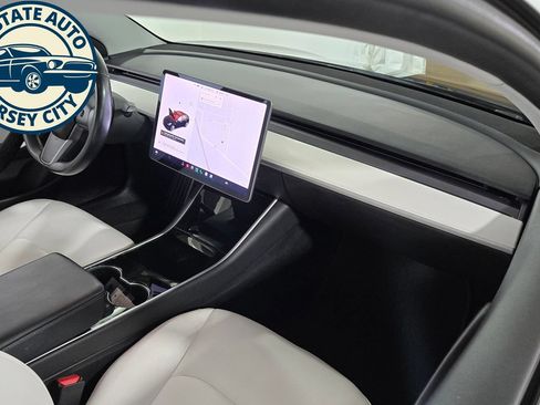 Used 2018 Tesla Model 3 Long Range AWD/4WD image 32