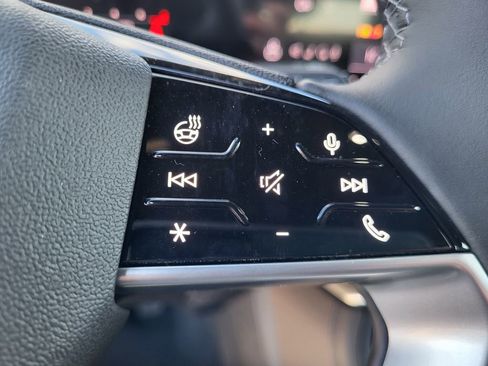 New 2025 Audi Q5 Premium Plus image 17