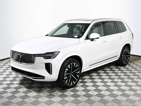 New 2026 Volvo XC90 B6 Plus w/ Protection Package Premier image 3